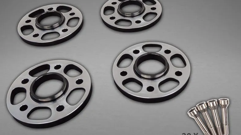 Photo of Capristo Wheel Spacers Set for the Ferrari 812 Superfast/GTS - Image 1